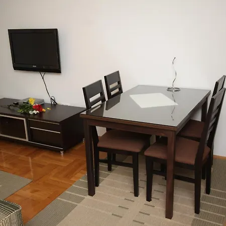 With A Parking Space - 3751 Makarska