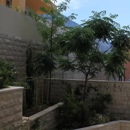 With A Parking Space - 3751