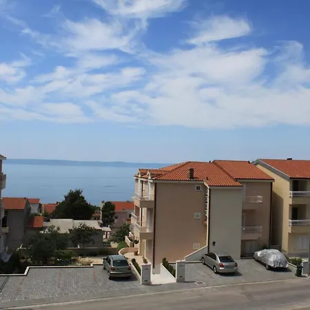 With A Parking Space - 3751 *