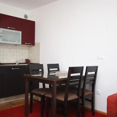 Apartamento With A Parking Space - 3751 *