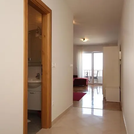 With A Parking Space - 3751