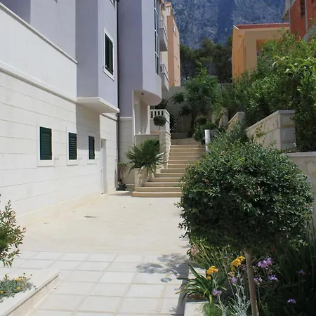 With A Parking Space - 3751 *