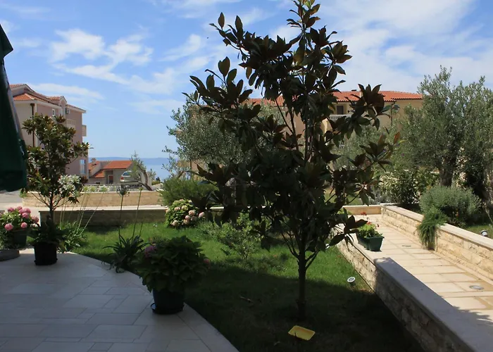 Lejlighed With A Parking Space - 3751 *